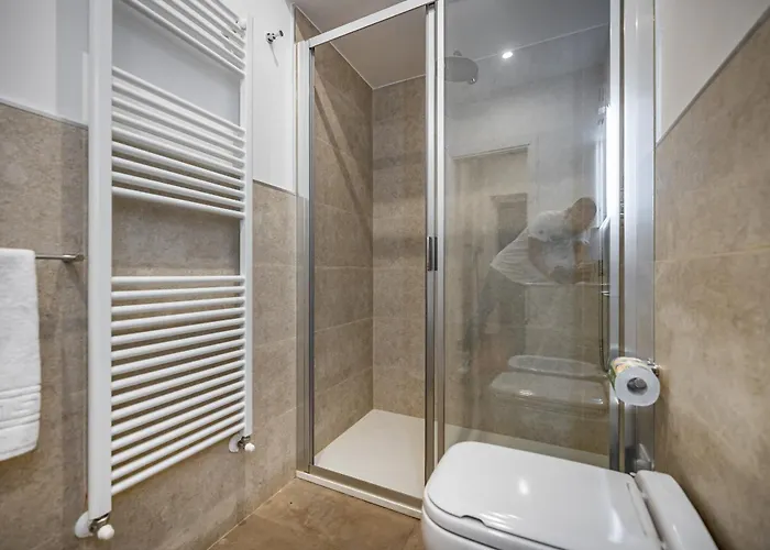 Roommo Via Dei Pilastri Giada